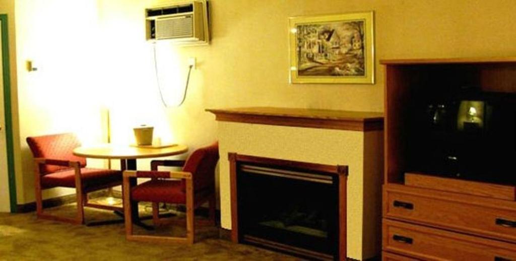 Fairview Inn Cornwall Room photo
